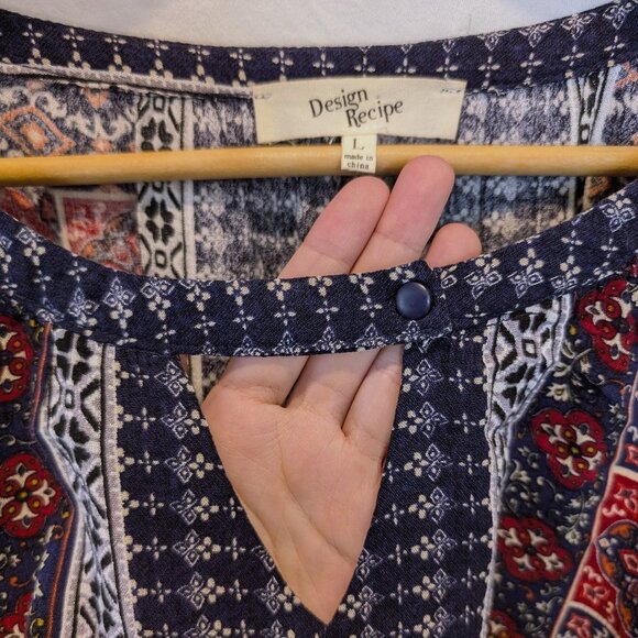 Design Recipe Long Puff Sleeve Keyhole Blouse - Picture 2 of 6